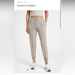 Brand new with tags Athleta Endeavor Jogger size 6 in Bluff Grey